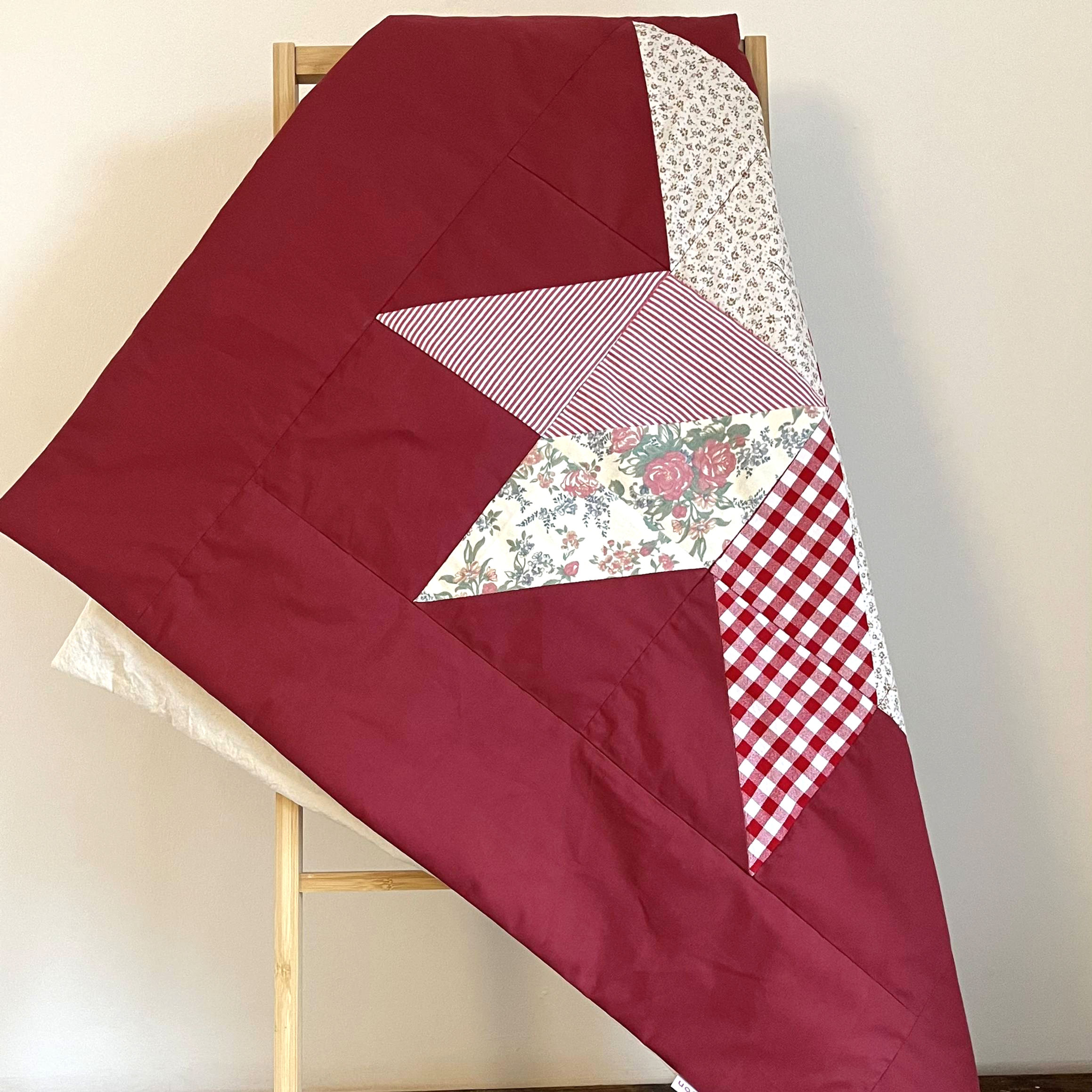 Quilt - Patchwork Star / Red - Size M