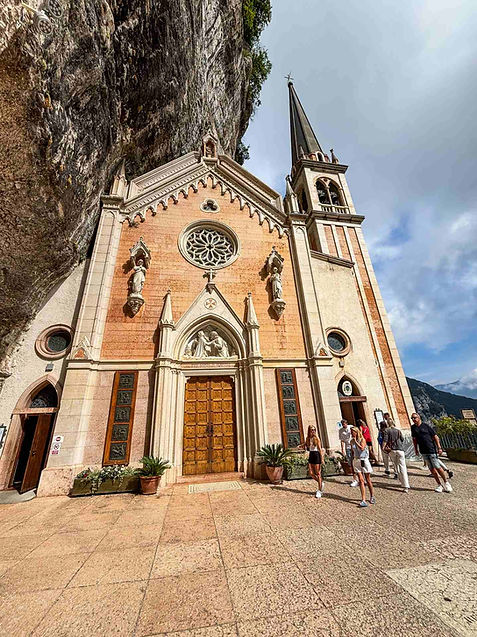 Madonna della Corona