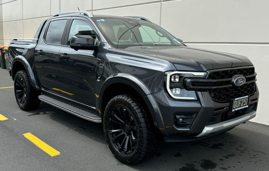 Exterior car detailing