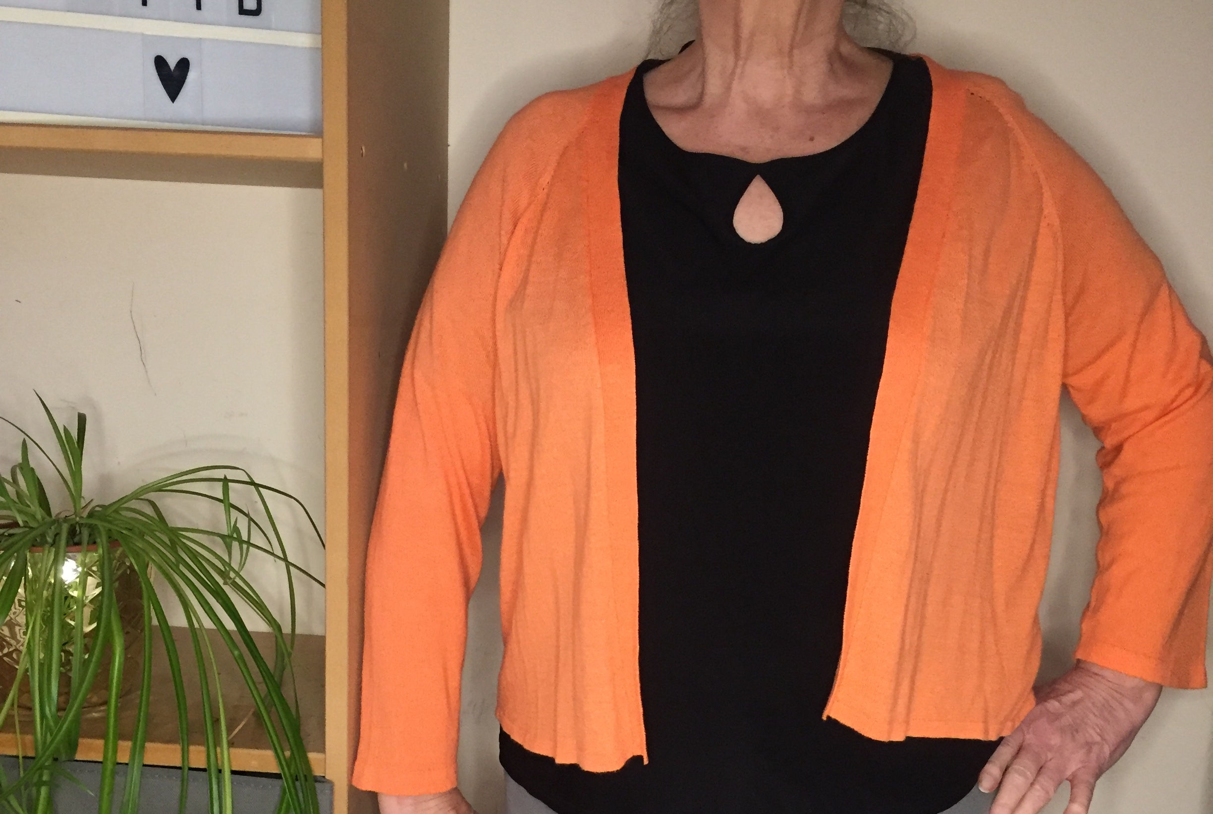 Label Be Orange Cardigan Size 16-18