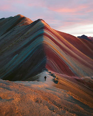 montanha-colorida-em-cusco-peru-raibow-m