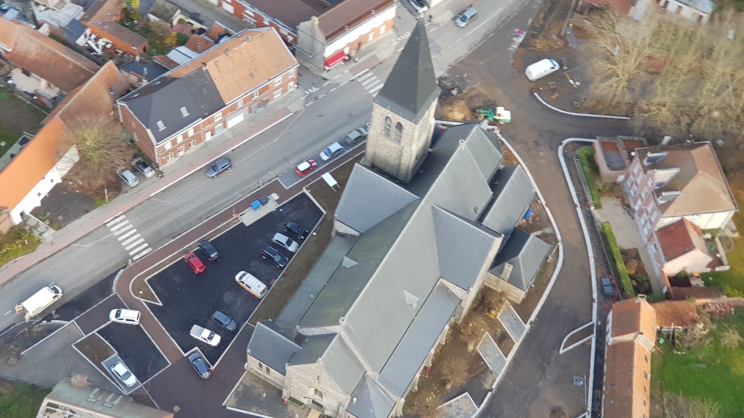 Néchin, kerkplein
