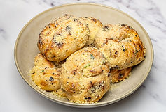 Cheesy-Garlic-Knots.jpg