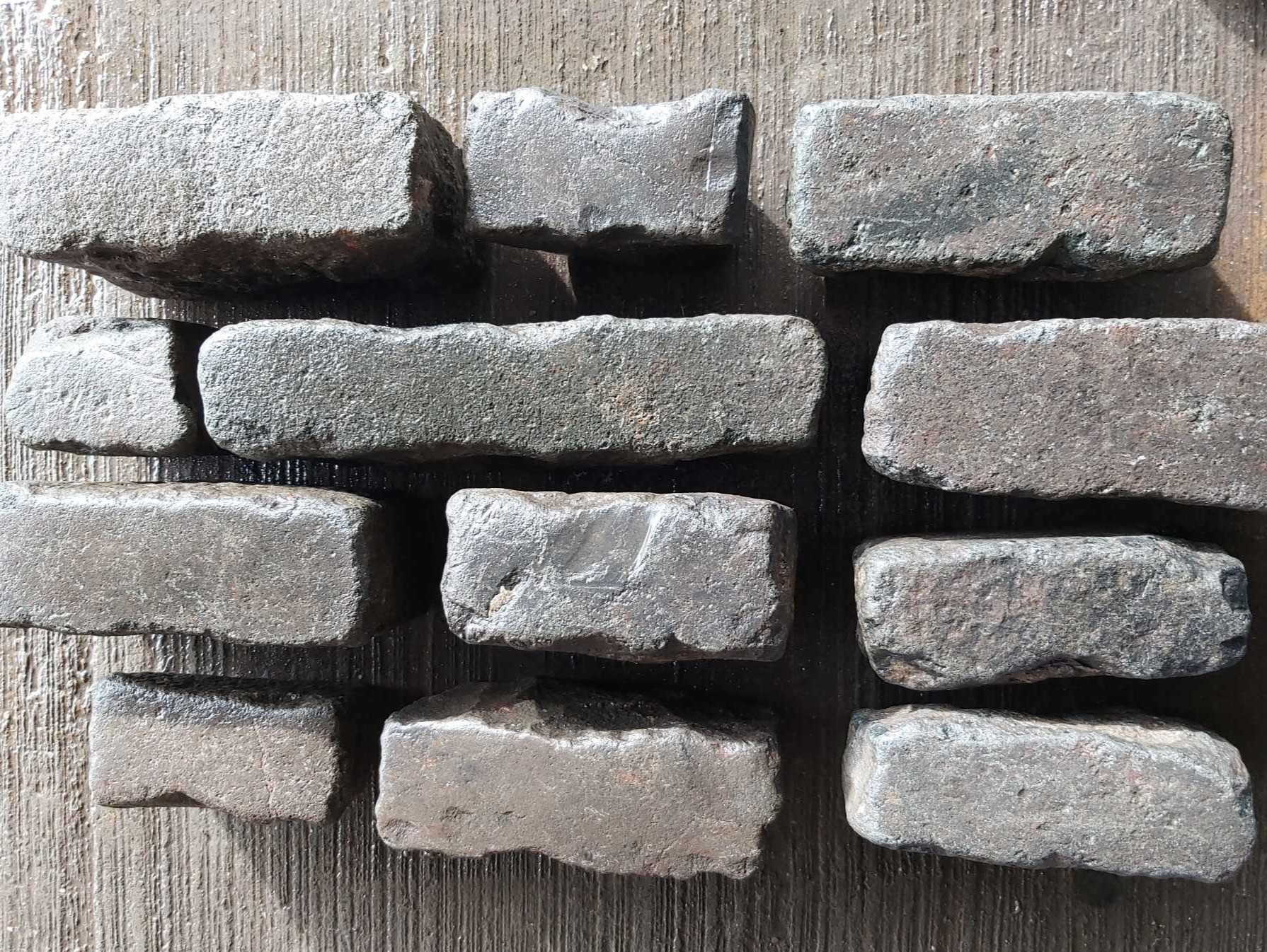 Reclaimed whinstone Sets