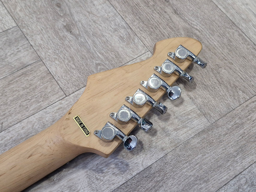 Thumbnail: Peavey Raptor Exp Electric Guitar