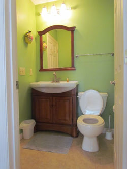 2nd Floor Half Bathroom