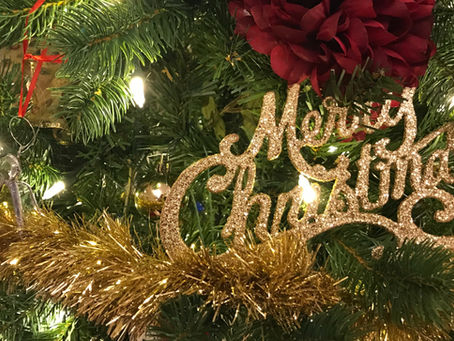 Rosebud Country Christmas - Merry & Bright