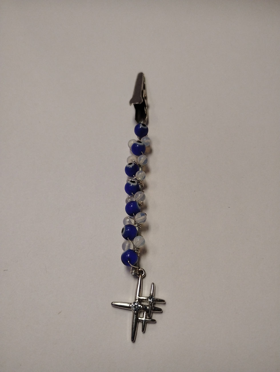 الصورة المصغرة: Evil eye roach clips color varies