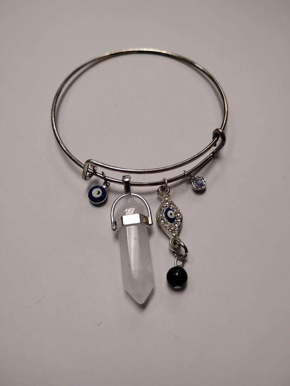 الصورة المصغرة: Assorted crystal bracelets handmade