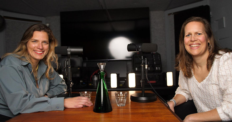 Tessa de Flines & Laurie Lancee- co-founders of AtVenture Platform