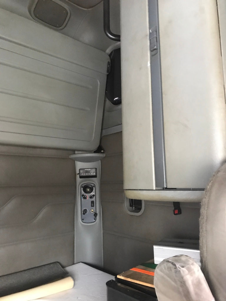 Thumbnail: 2005 Freightliner Columbia