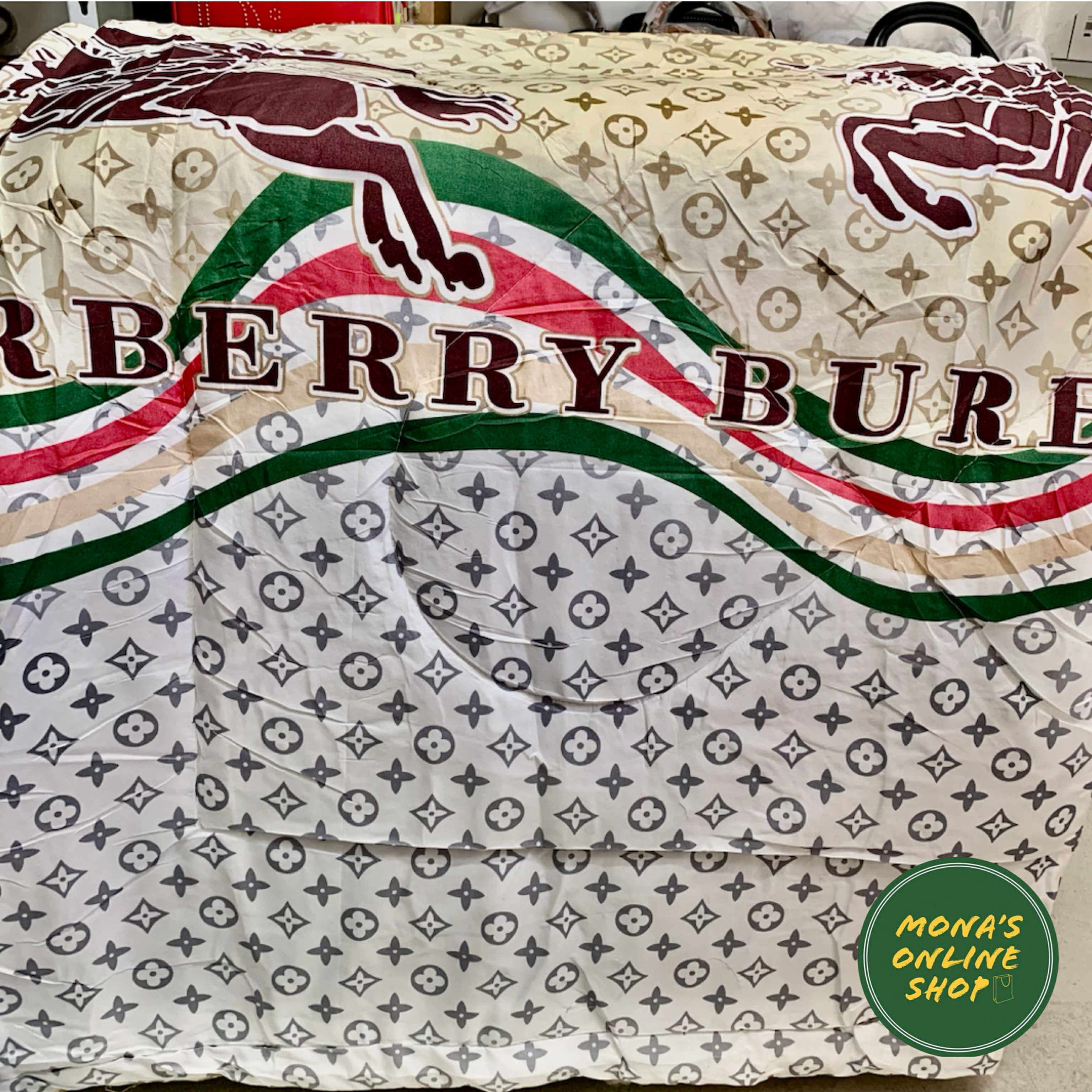 COMFORTER AVAILABLE NOW BRANDED MAKAPAL AT PURE FABRIC