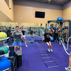 GROUP ATHLETE WORKOUT