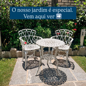 No Residencial Corsário o jardim que floresce o ano inteiro na Ponta do Papagaio