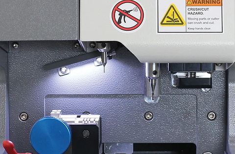 Key cutting machine