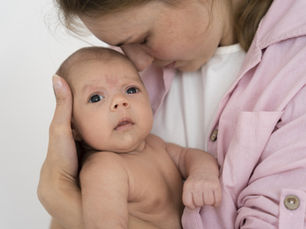 Reprodução Assistida: Existe Risco de Síndromes Genéticas ou Malformações no Bebê?