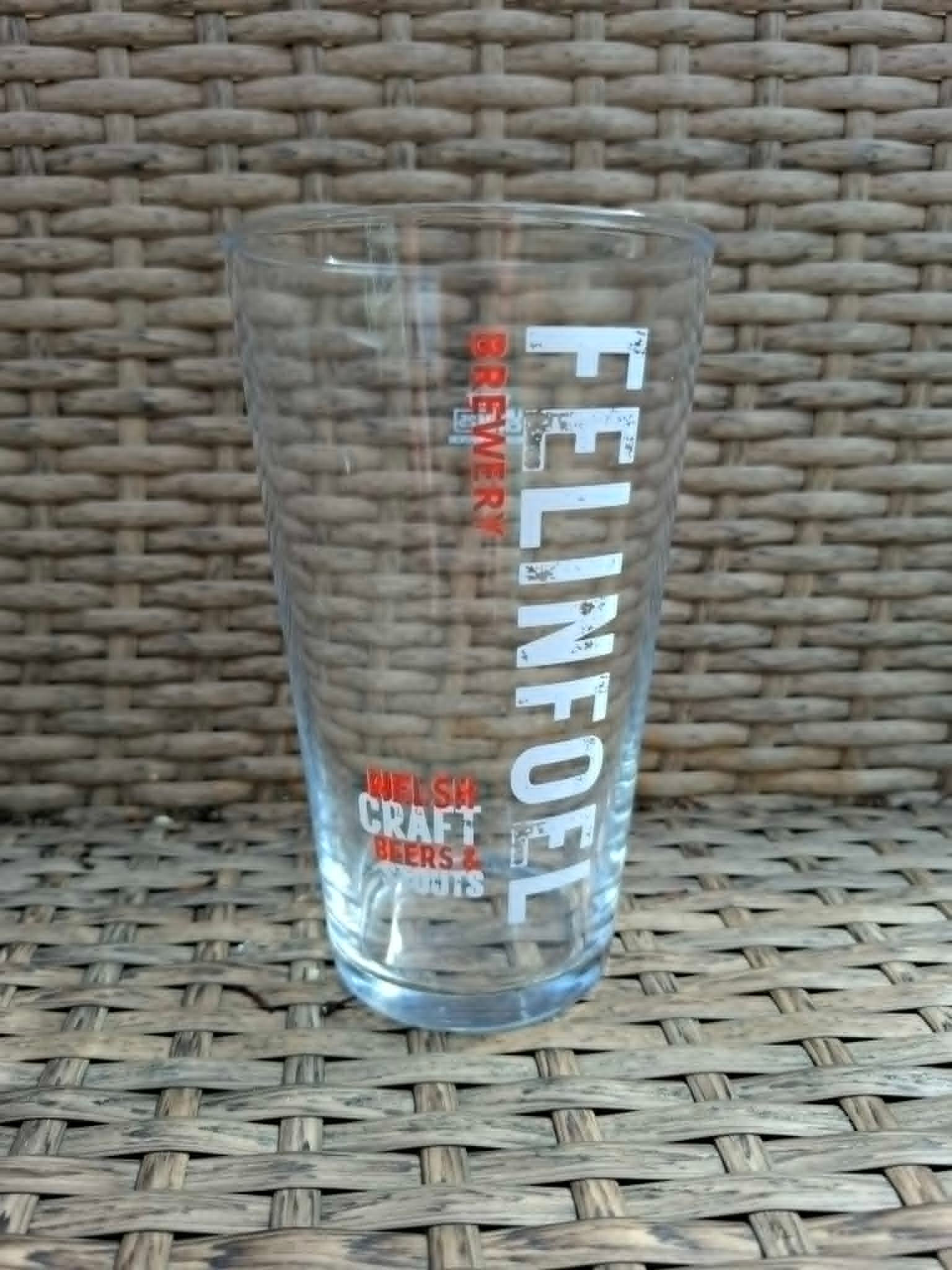 FELINFOEL PINT GLASS