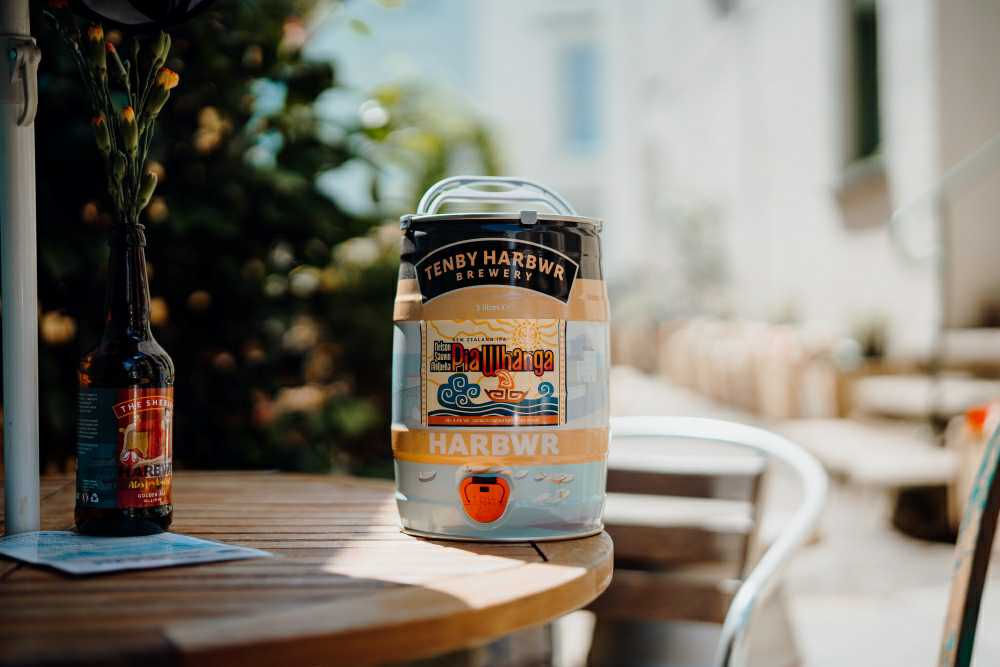 MINI-KEG - TENBY HARBWR - PIA WHANGA IPA 4.2% (Gold member £28)