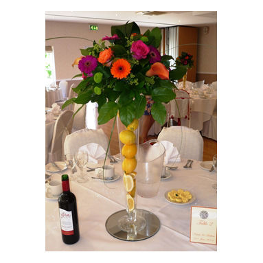Thumbnail: CONICAL VASE TABLE DECORATION