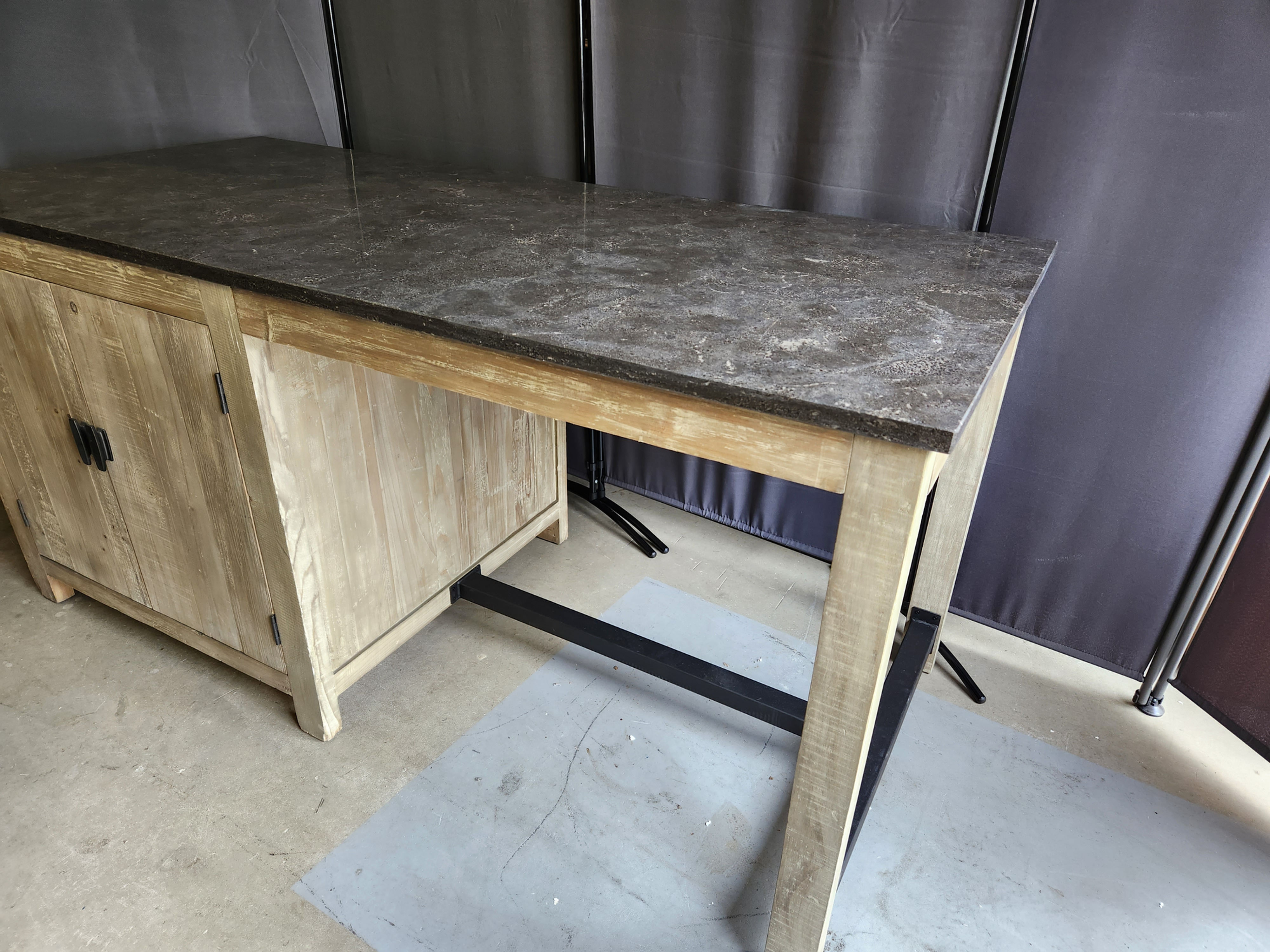 Meuble Ilot centrale de cuisine avec plan de travail en marbre 100kg