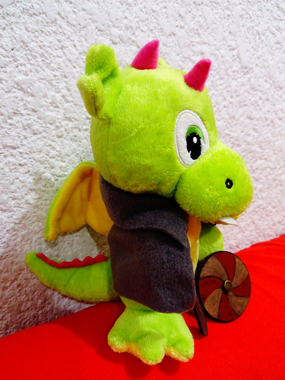 Miniatura: Dragón de peluche con sonido