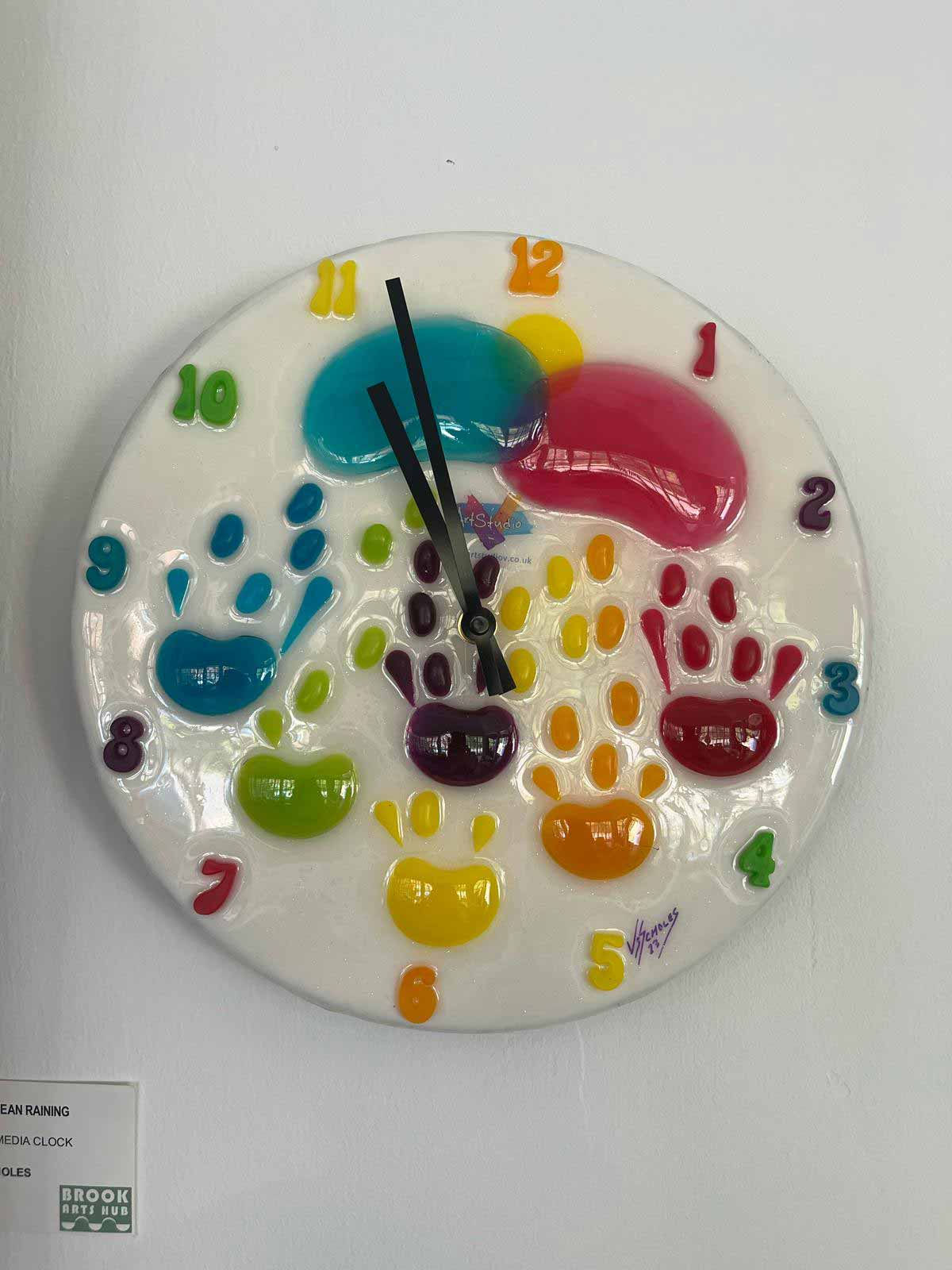 Jelly Bean Raining Clock