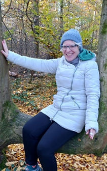Waldfoto Autorin.jpg