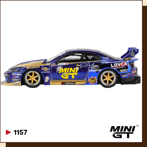 Thumbnail: Zijkant van de blauw MINI GT Silvia S15 LB-Super Silhouette #555 in schaal 1:64