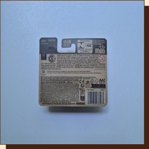 Thumbnail: Achterkant van Hot Wheels verpakking met informatie, barcode en logo's.