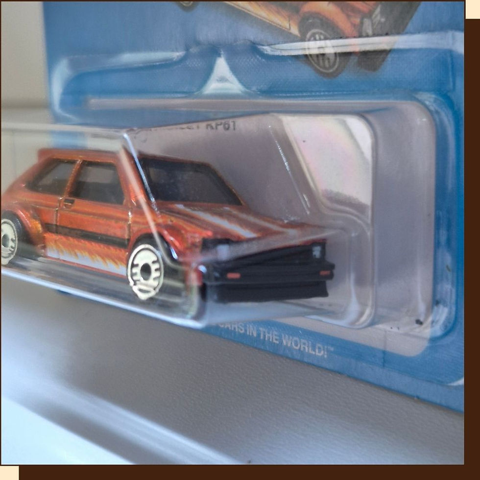 Thumbnail: Hot Wheels '81 Toyota Starlet KP61 #7/8 Ultra Hots uit 2025