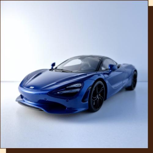 McLaren 750S Coupé Blu 2023 In Scala 1:18 - GT Spirit GT458 - Modellino Resina Nuovo
