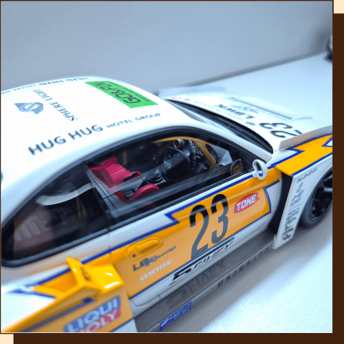 Thumbnail: GT Spirit Nissan S15 Silvia LB Super Silhouette GT560 uit 2021 in wit, tweedehands schaalmodel 1:18 met originele verpakking.