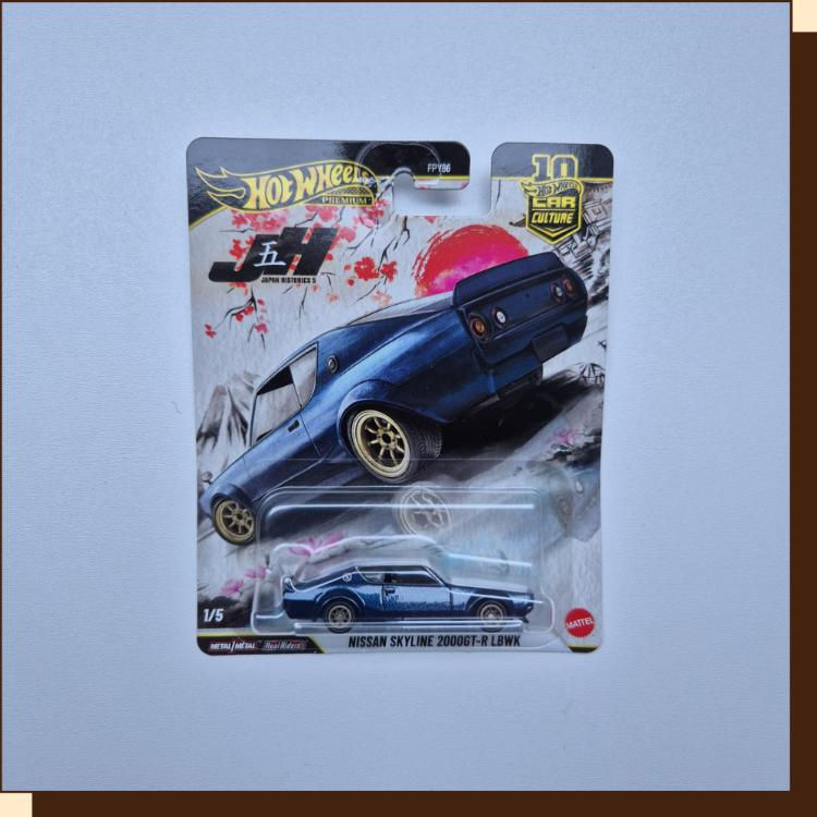 Thumbnail: Donkerblauwe Hot Wheels Premium Nissan Skyline 2000GT-R LBWK 1:64 – Japan Historics 5 1/5