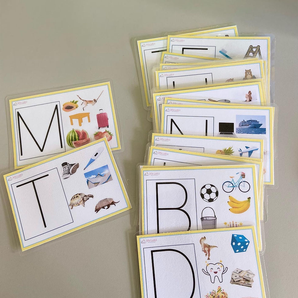 Alfabeto individual com e sem ilustração