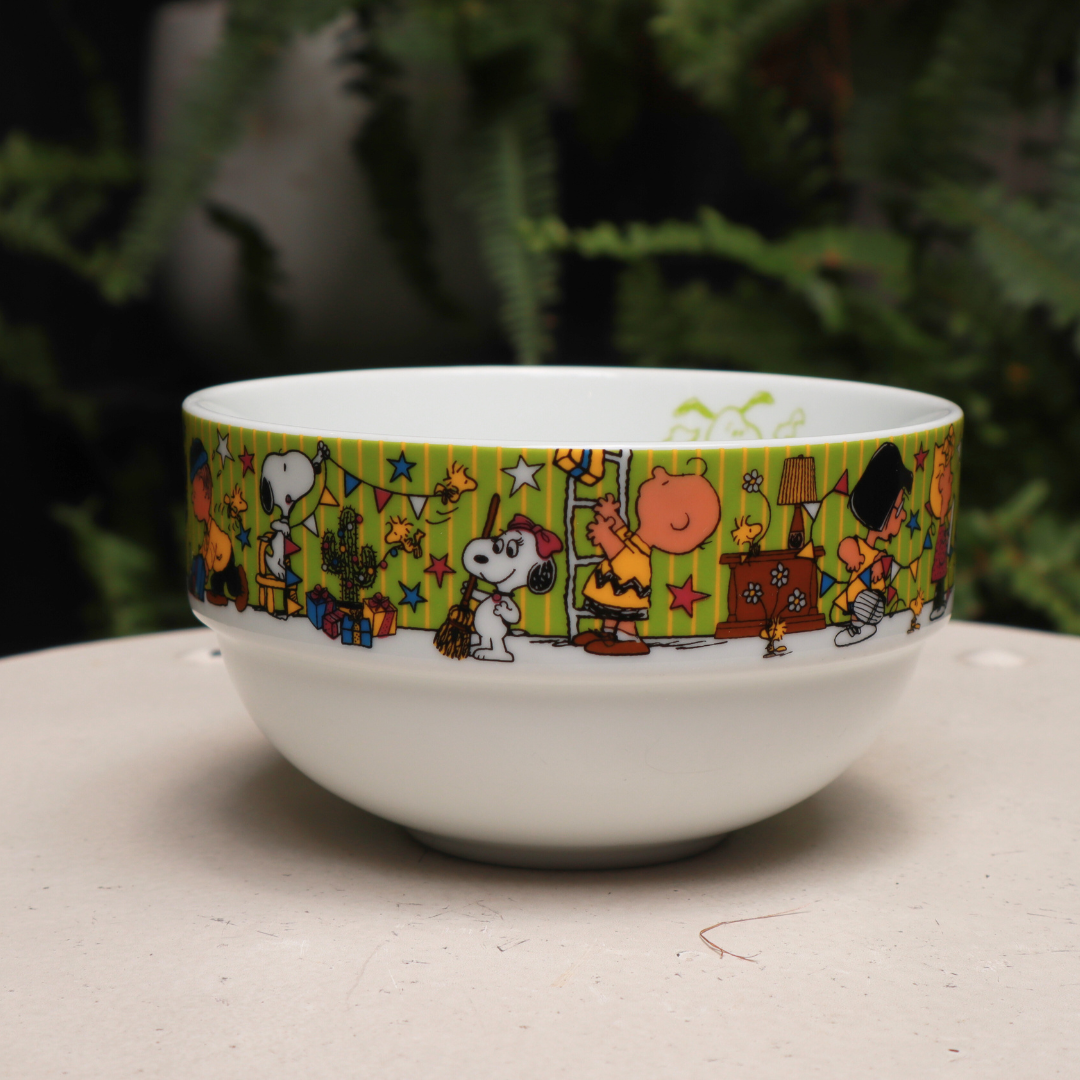 Chén Snoopy
