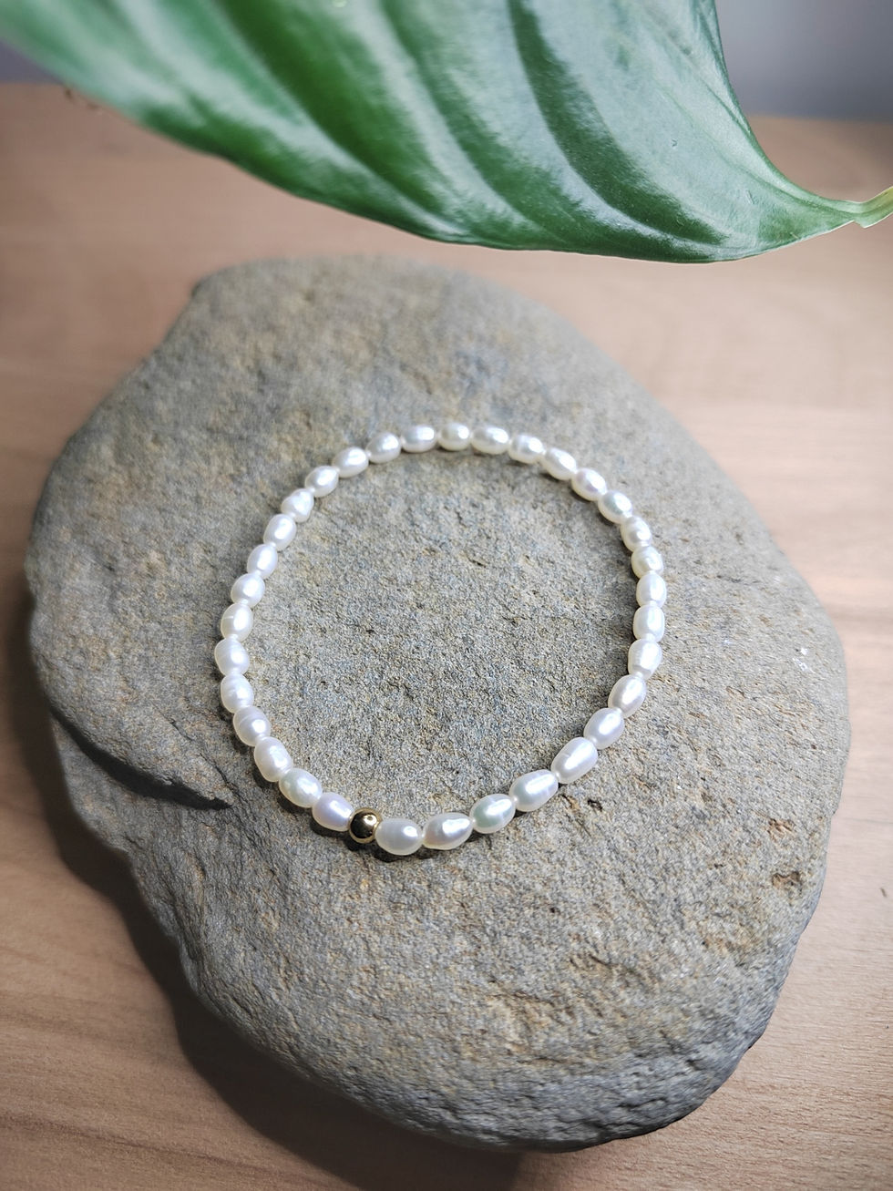 bracelet perles de culture naturelles , perles en 4mm