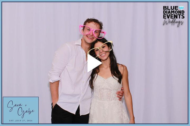 Sara and Gabe, Emerson Fields, Wedding, Photo Booth, Blue Diamond Events, Columbia, MO, best, local, vendors, rental, decor, DJ, entertainment, modern, luxury