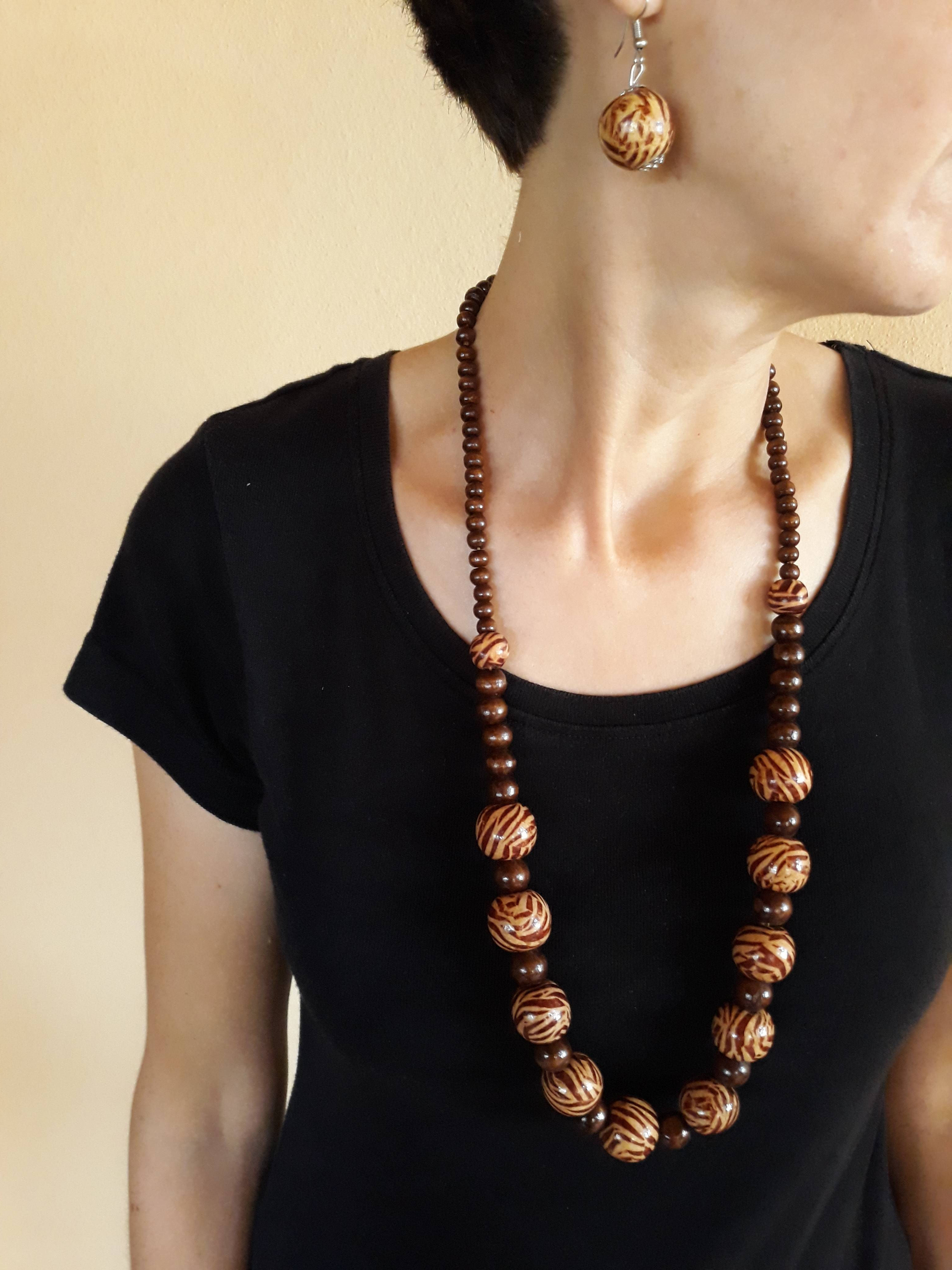 Parure du collier 48