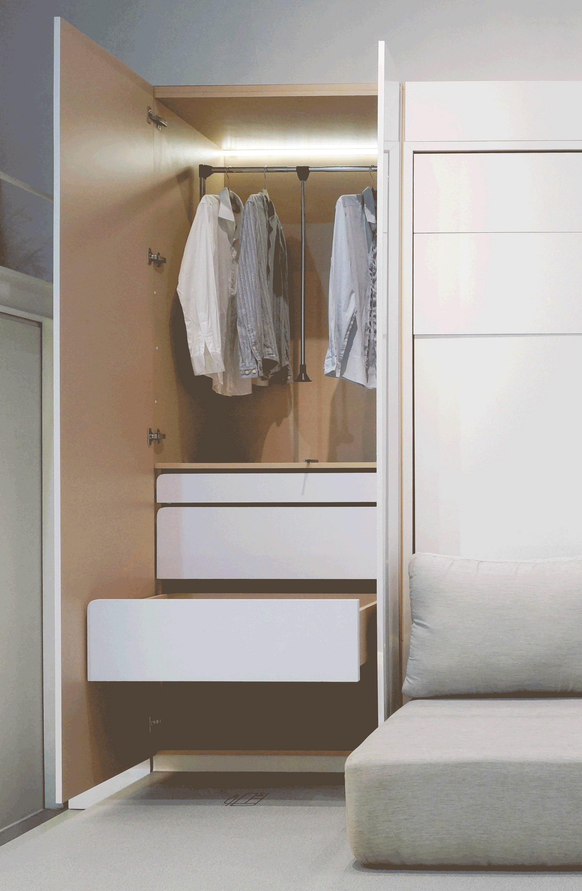 Wardrobe.gif