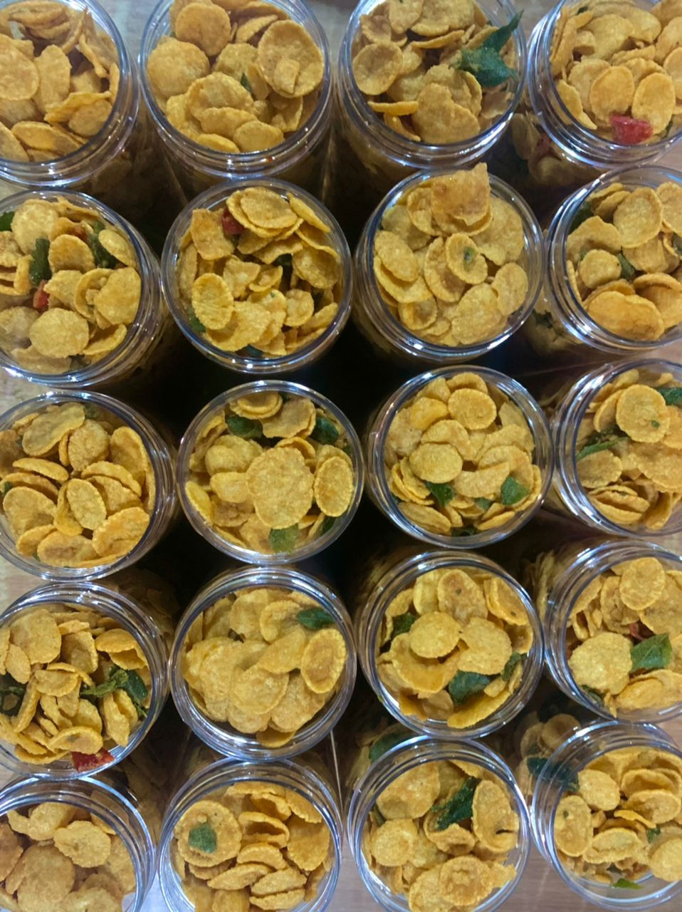 CORNFLAKES SPICY SALTED EGG
