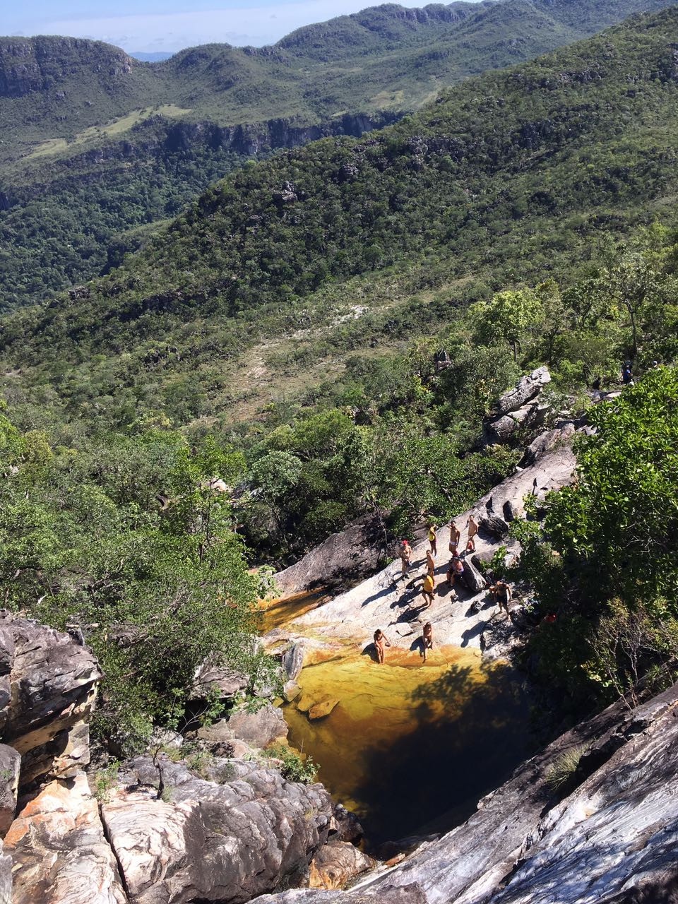 viaje com pouco - cachoeira do abismo