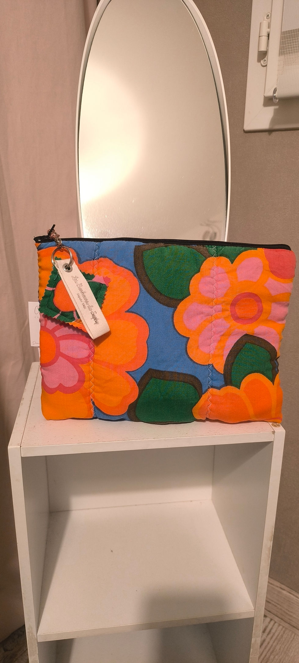 Pochette COLETTE bleue fleurs oranges