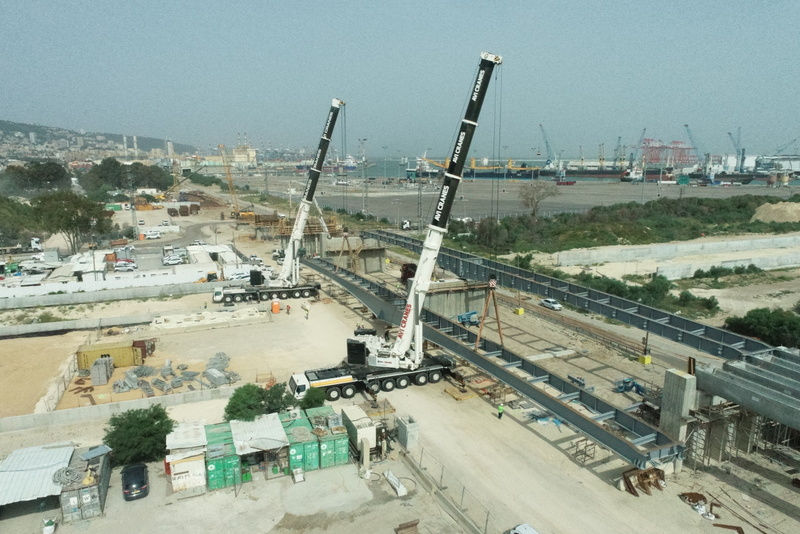 Einstein Bridge Project – Ramat Aviv, Tel Aviv–Yafo

Manufacturing and installation of the bridge project.
Client: Ram Engineering Ltd.
Total steel used: 1,200 tons.
Project duration: 6 months.