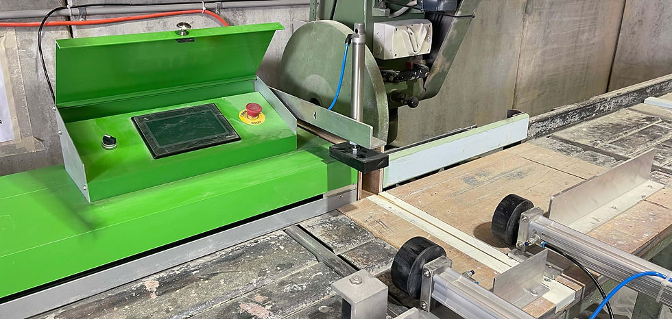 Kangastop digital mitre saw fence