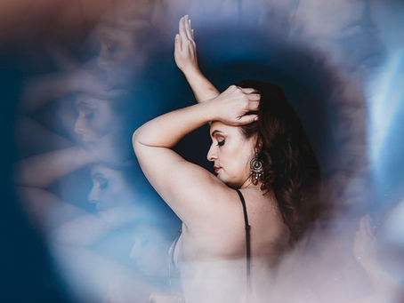 Listen to REAL CLIENTS talk about their boudoir photo shoot experience!