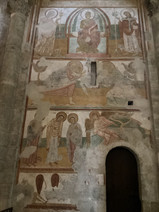 Hermosa pintura mural descubierta en una nave de la Basílica de Saint-Sernin en Toulouse.