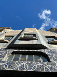 En esta foton podamos observar el trabajo en mosaico y totalmente simétrico de este edificio de estilo morisco situado en el centro de Toulouse.