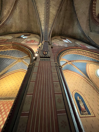 Sehr schöne bemalte Säulen in dieser Kirche in Toulouse.