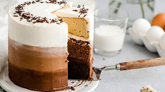 Tiramisu Cake