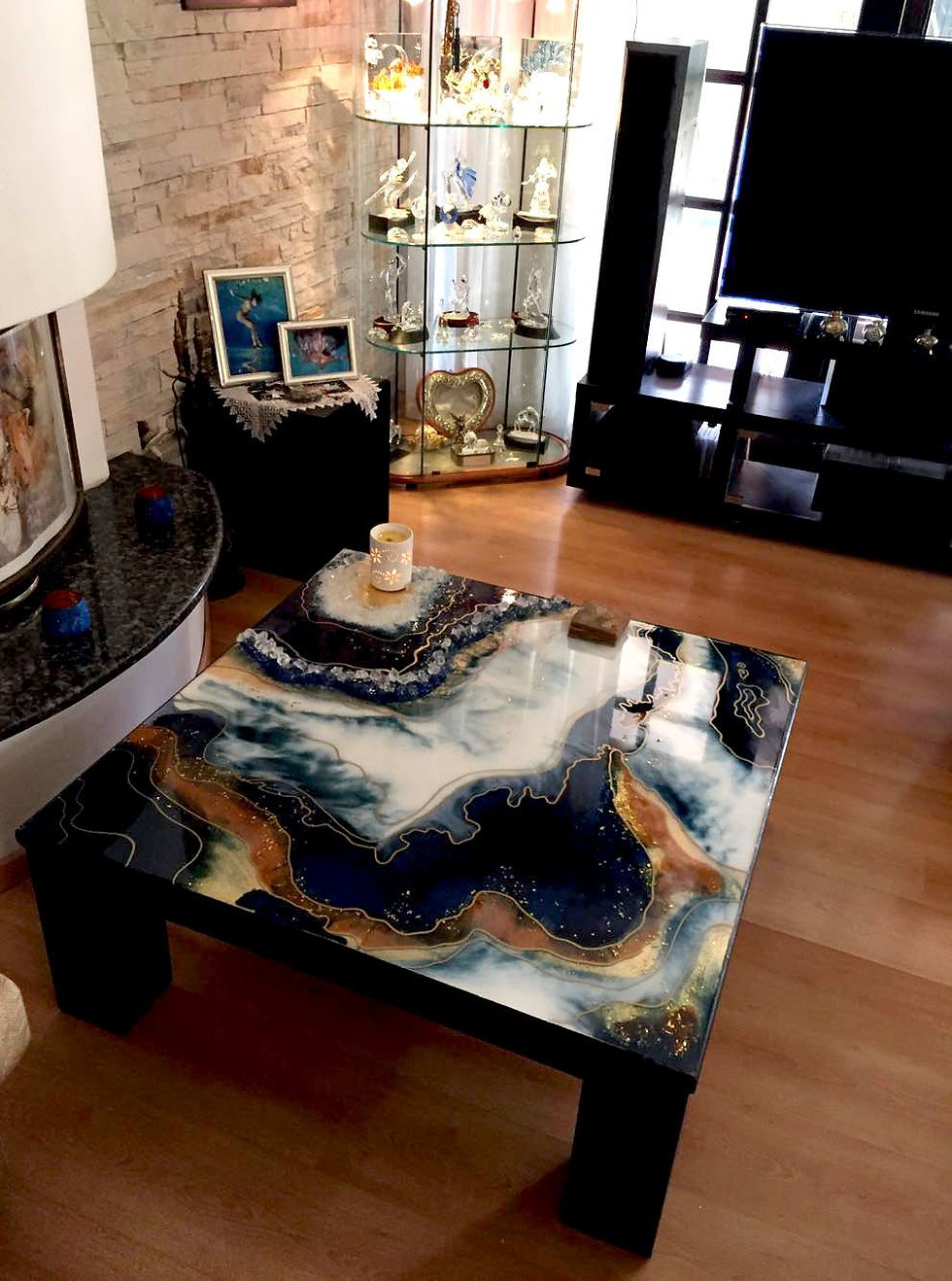 Table After Resin